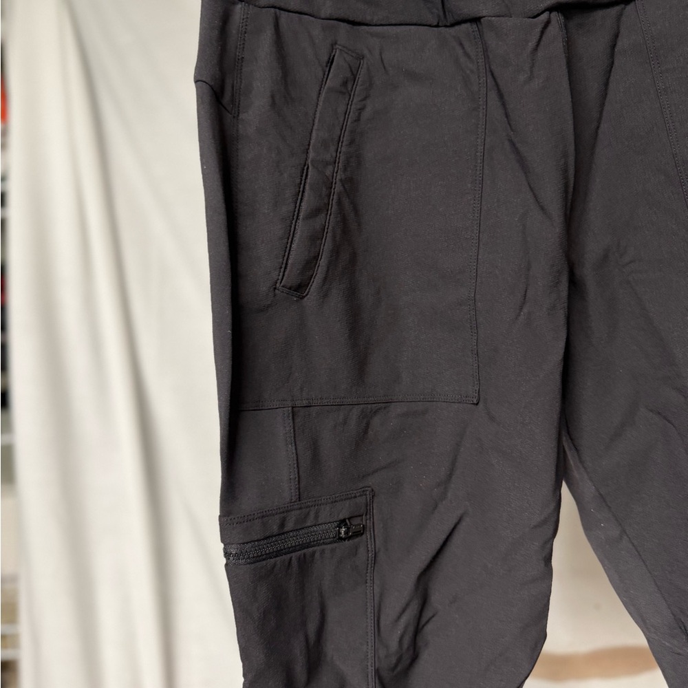 Athleta Black Cargo Pants Relaxed Fit